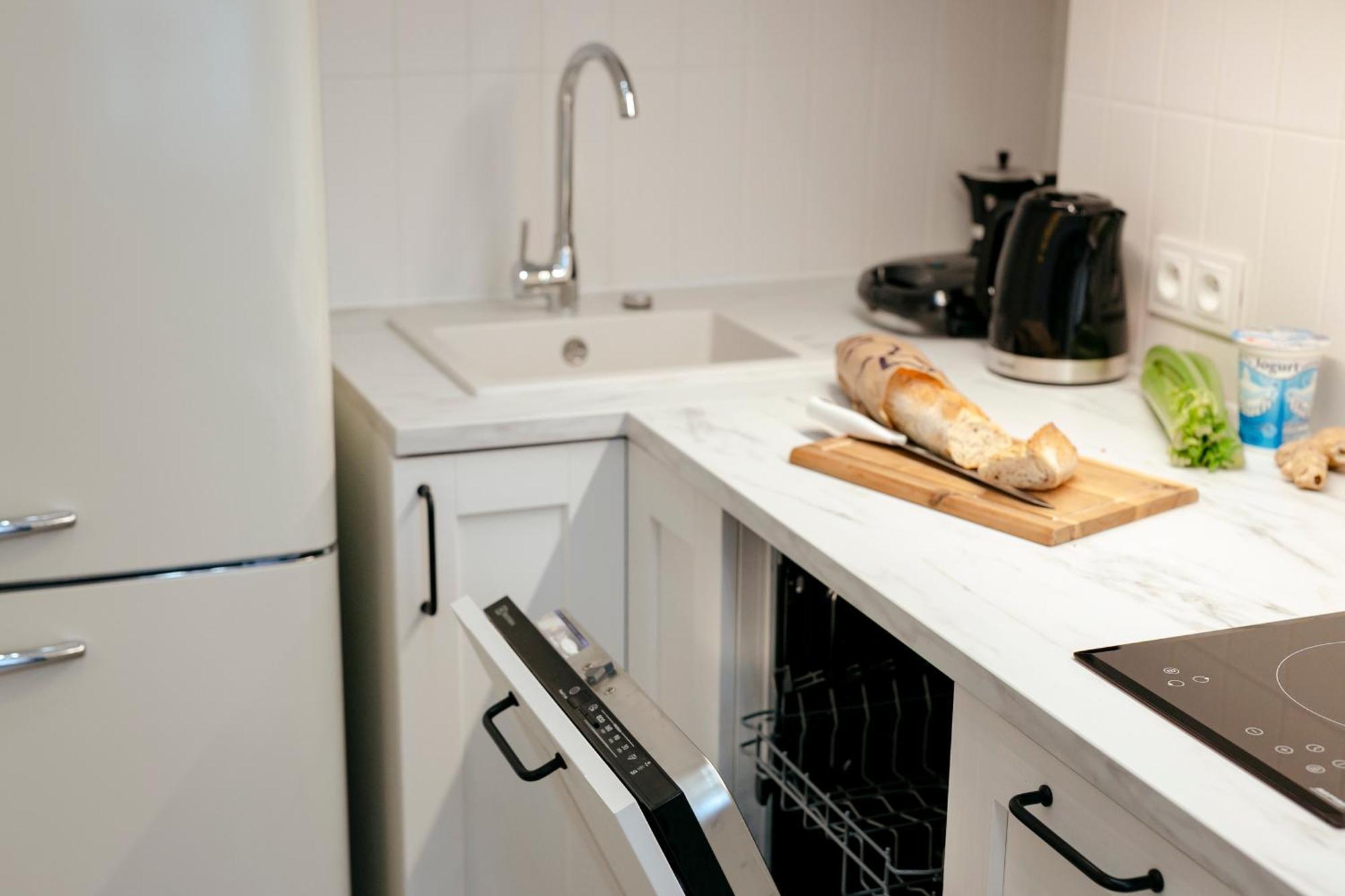 Pulawska 11 -Prywatny Apartament 4 Osobowy W Centrum Warszawy - Better Rental Warsawa Bagian luar foto